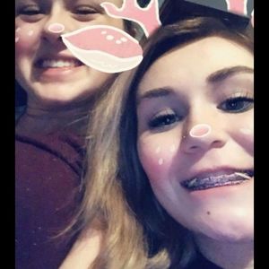 Meet your Posher, Abby